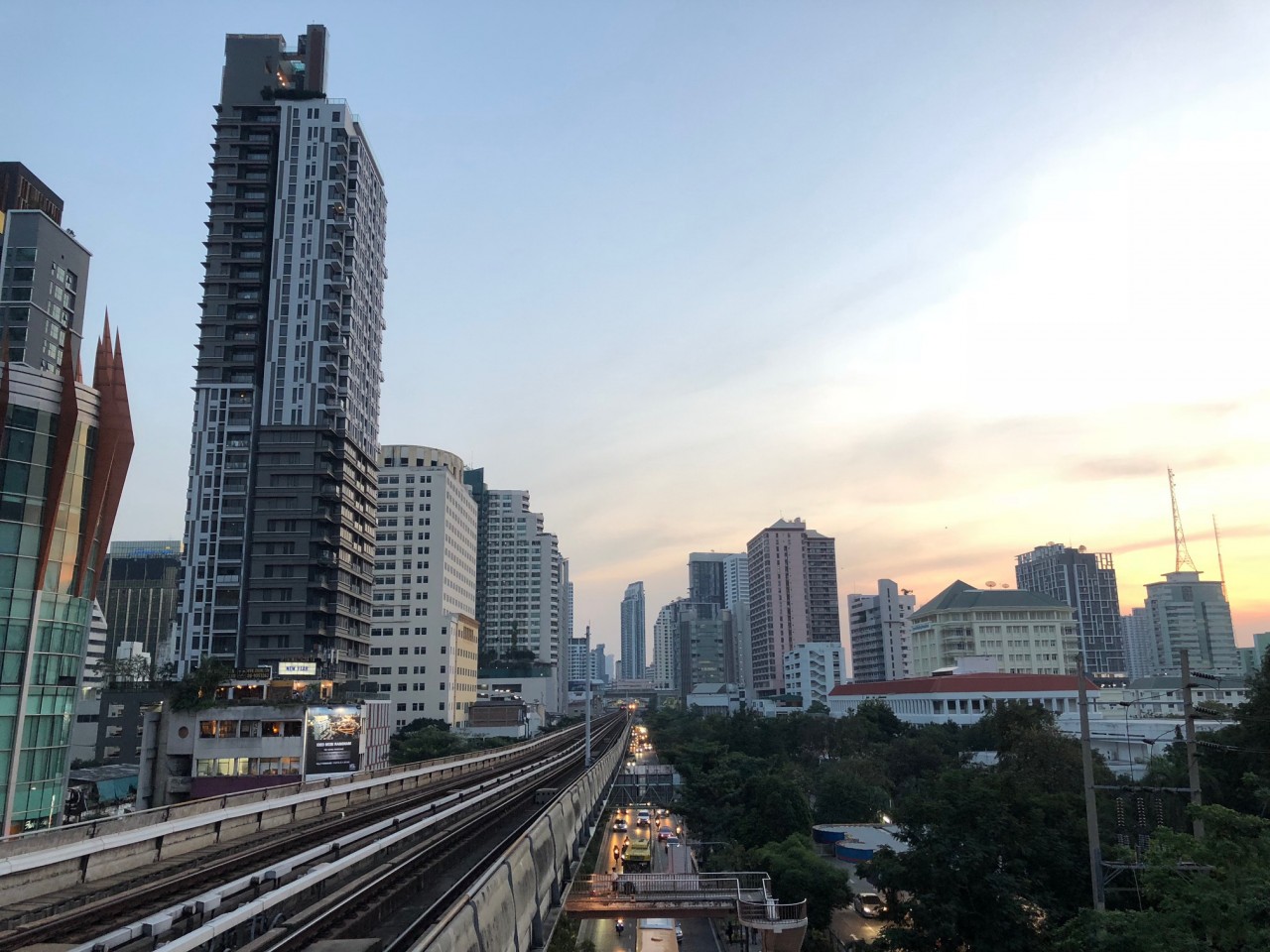 เปิดโผ 5 ทำเลแนวรถไฟฟ้า ราคาที่ดินพุ่ง