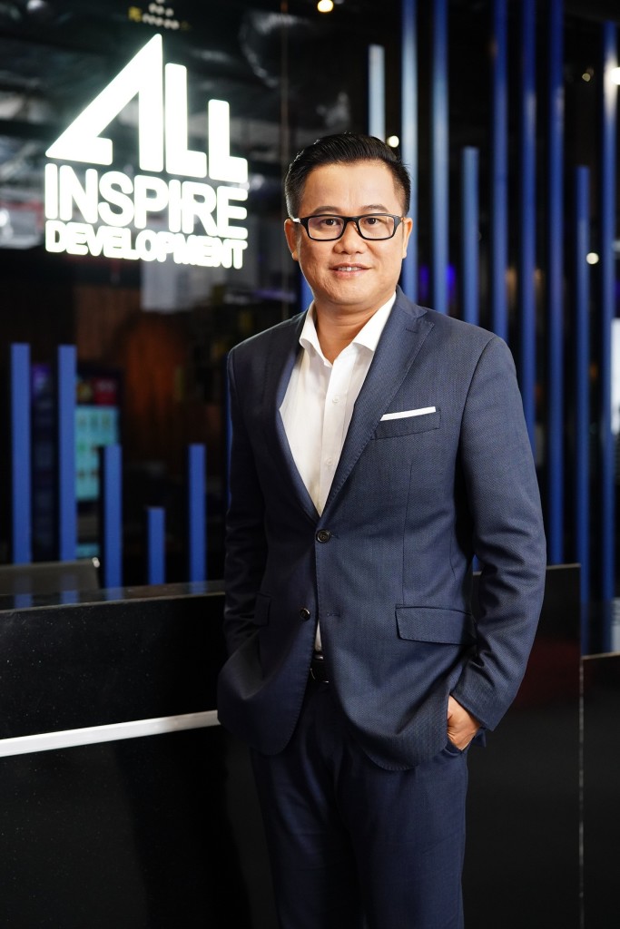 นายธนากร ธนวริทธิ์ ประธานเจ้าหน้าที่บริหาร (CEO) บริษัท ออลล์ อินสไปร์ ดีเวลลอปเม้นท์ จำกัด (มหาชน) 