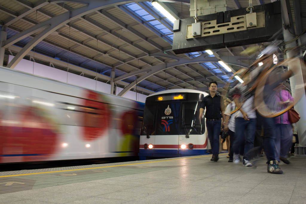 The Bangkok Mass Transit System (BTS) Thong lor ทองหล่อ เอกมัย อาทิ สุขุมวิท 71