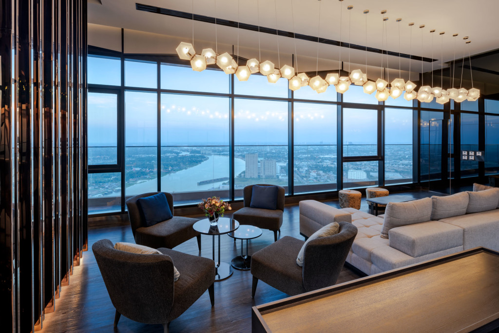 Politan Rive Lounge เดอะ โพลิแทน รีฟ