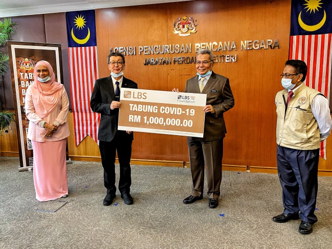LBS Foundation Contributes Rm1 Million To Nadma Covid-19 Fund