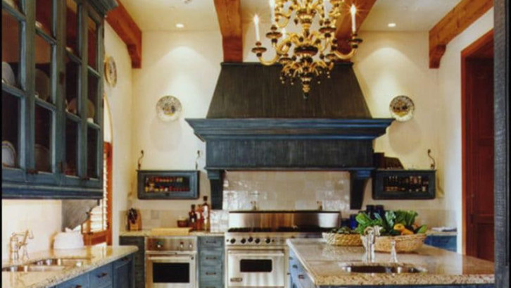 Tambahkan warna pada kitchen set Anda