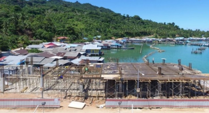 Pemerintah Akan Terbitkan Legalitas Masyarakat Yang Tinggal Di Atas Air