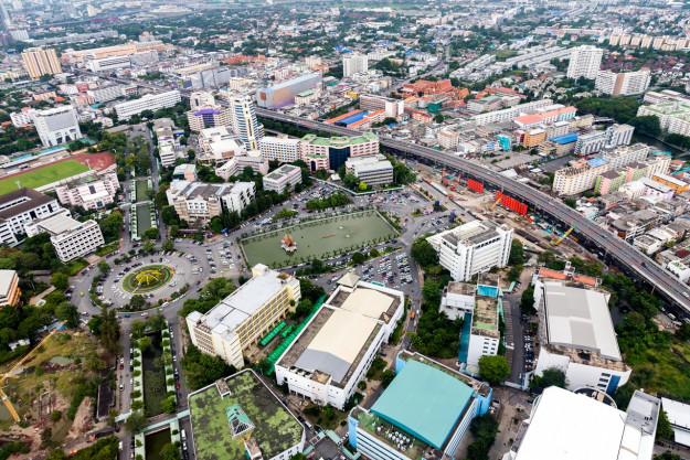 แนวรถไฟฟ้าสายสีส้ม ราคาที่ดินพุ่งเฉียดล้าน