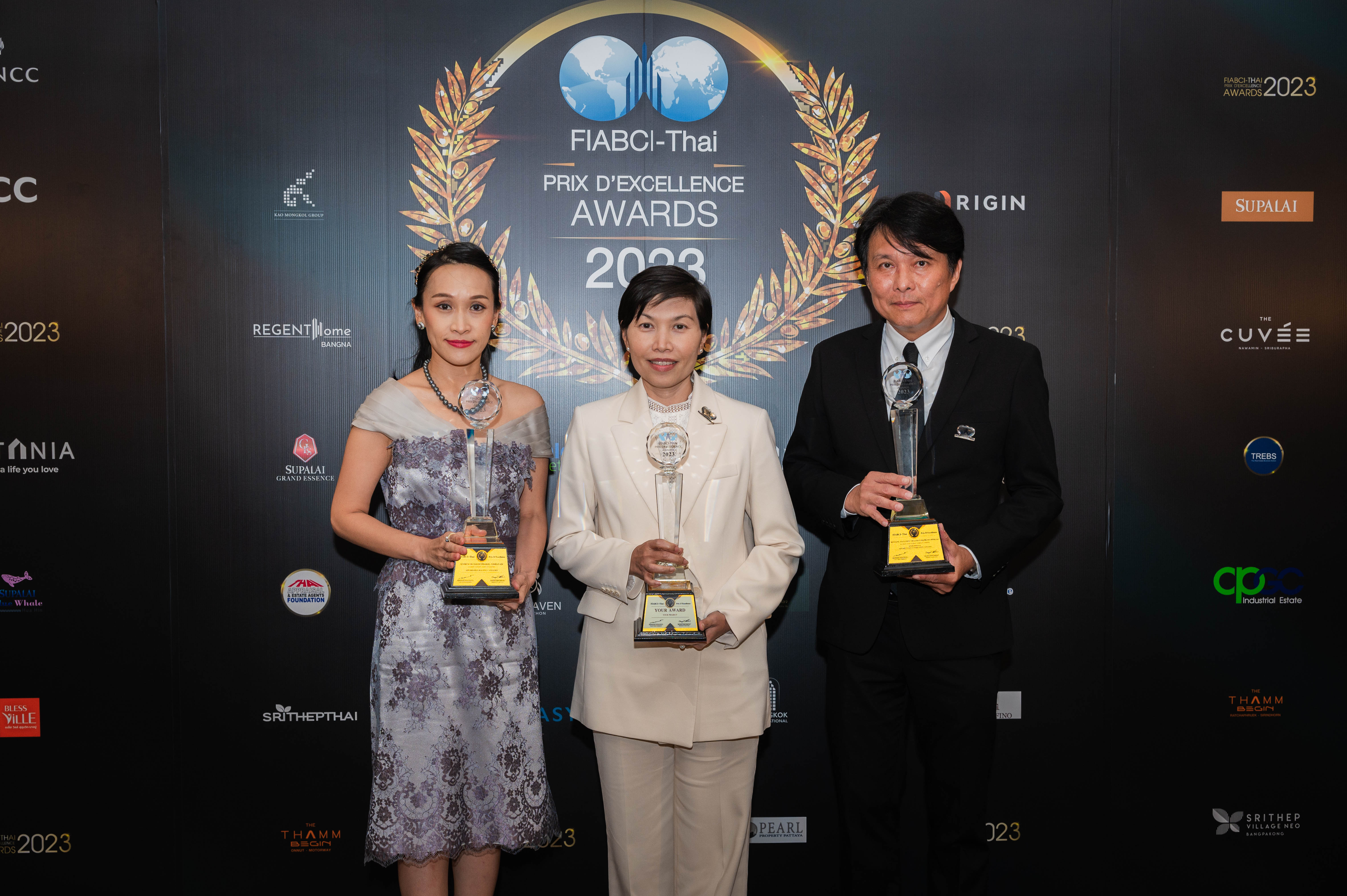 ไซมิส แอสเสท คว้า 3 รางวัลใหญ่ การันตีคุณภาพอสังหาฯ สีเขียว ระดับสากล