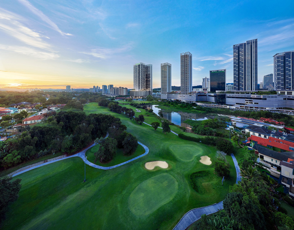 The award-winning Tropicana Gardens overlooking the lush Seri Selangor Golf Course