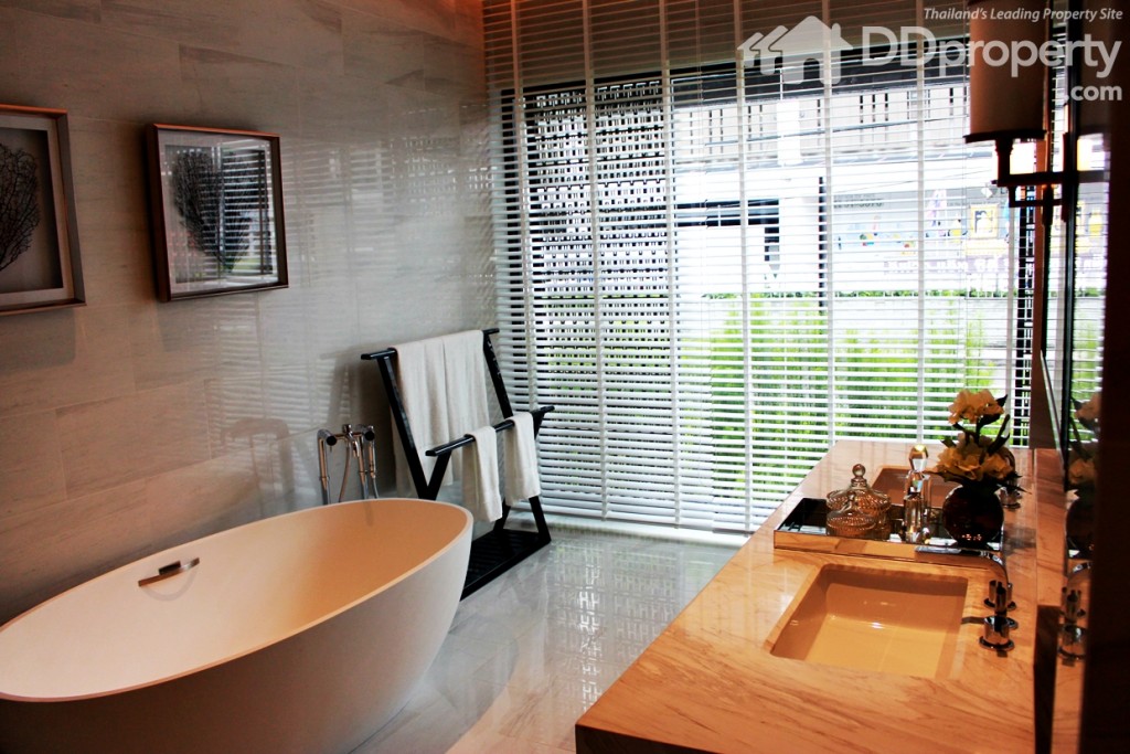 Bathtub ของทางโครงการถูกออกแบบและหล่อขึ้นเอง เพื่อความลงตัว