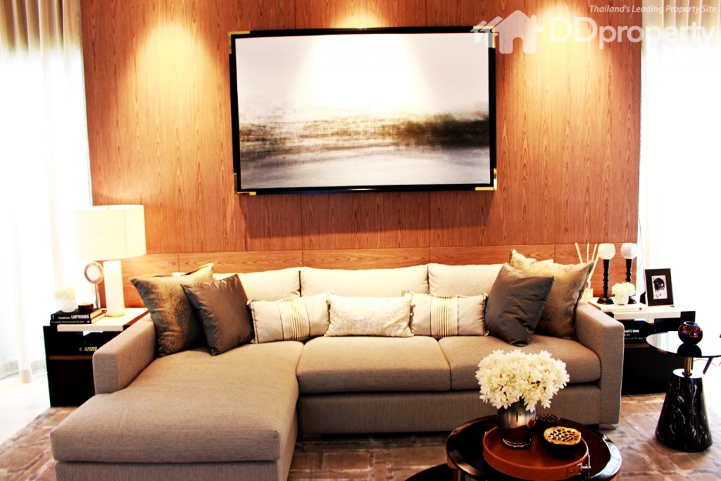 ภายในห้องนั่งเล่นเน้นความเรียบง่ายในสไตล์โมเดิร์น