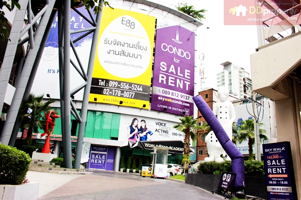 ด้านหน้าทางเข้าโครงการ