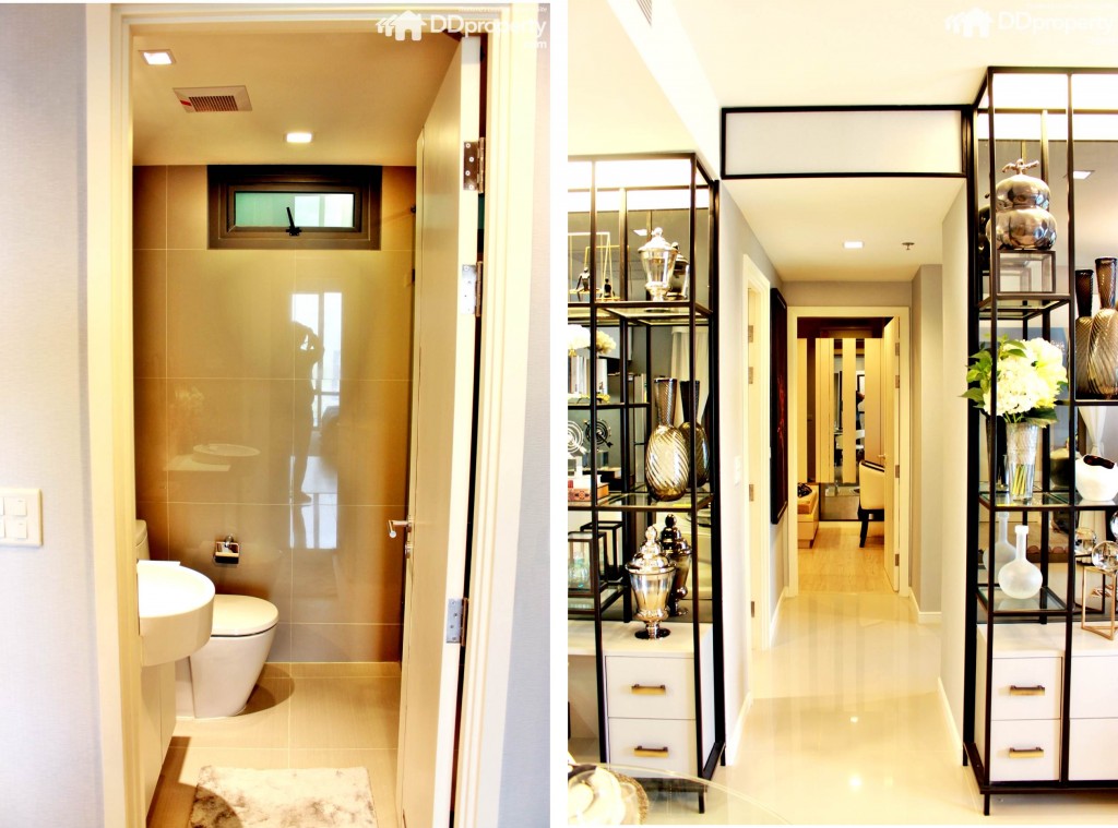 ซ้ายมือของทางเดินเป็นห้องน้ำกลาง