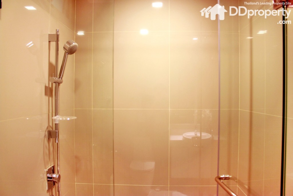 มีกระจะแยกโซนเปียกอย่างชัดเจน