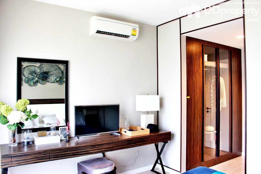 อีกมุมนึง