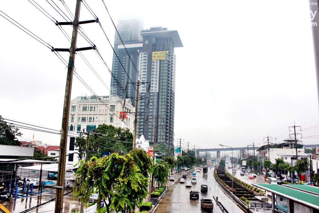 มุมมองของโครงการจาก BRT สถานีพระราม 9