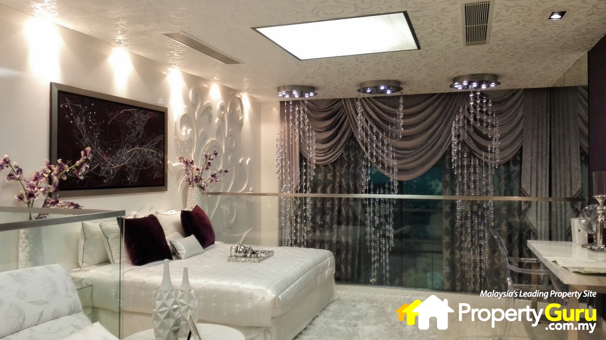 012 M City Showroom Master Bedroom