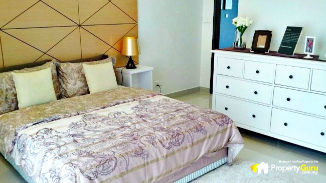 111DSuteraType A1 Master Bedrooom