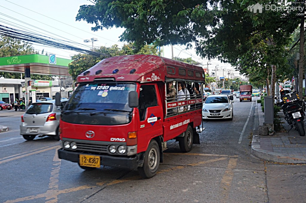 2 Issara CollectionIssara Collection 114-024