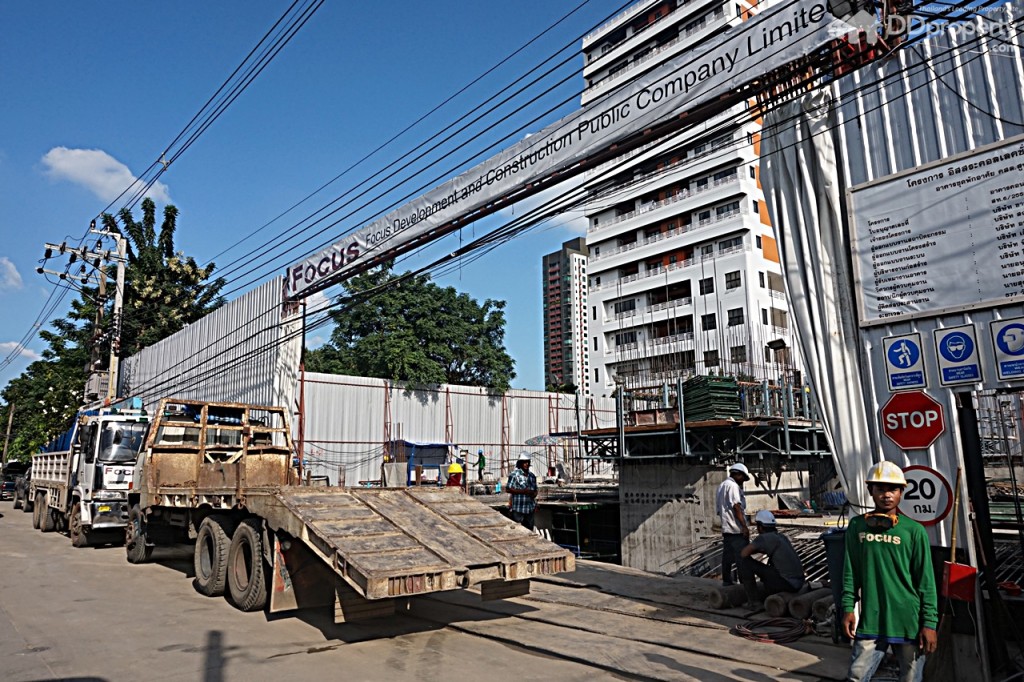 5 Issara CollectionIssara Collection 106-016