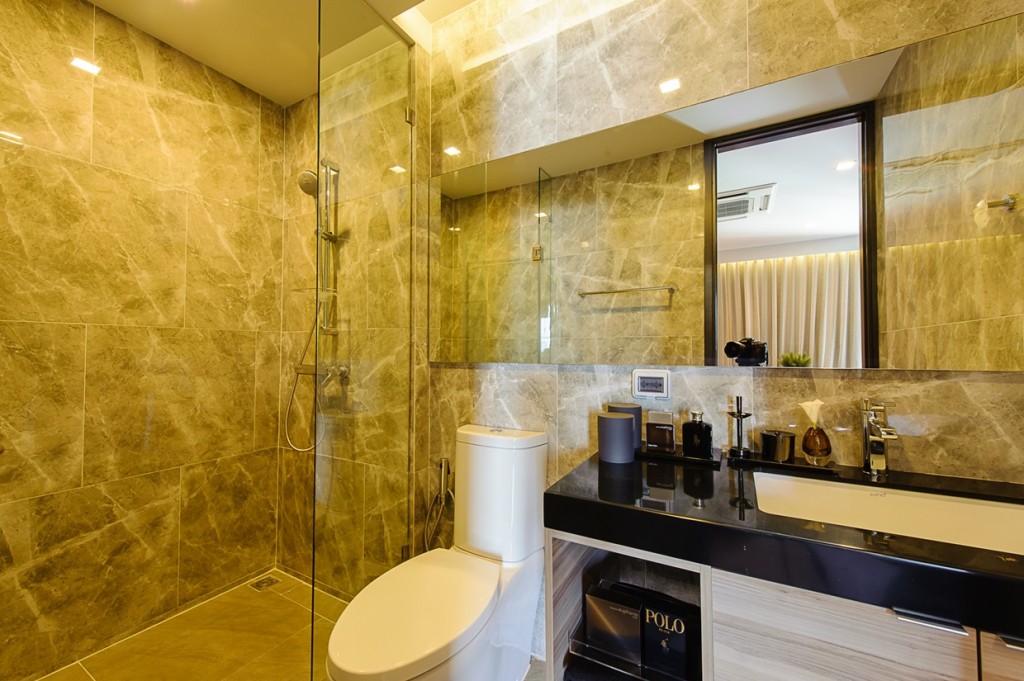 ห้องน้ำเรียบหรูสวยงาม