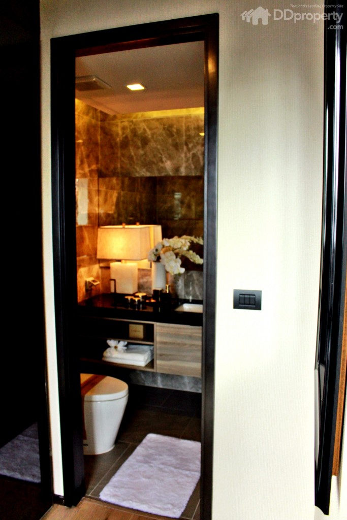 ห้องน้ำแบบ Private Deck & Pool ในตัว