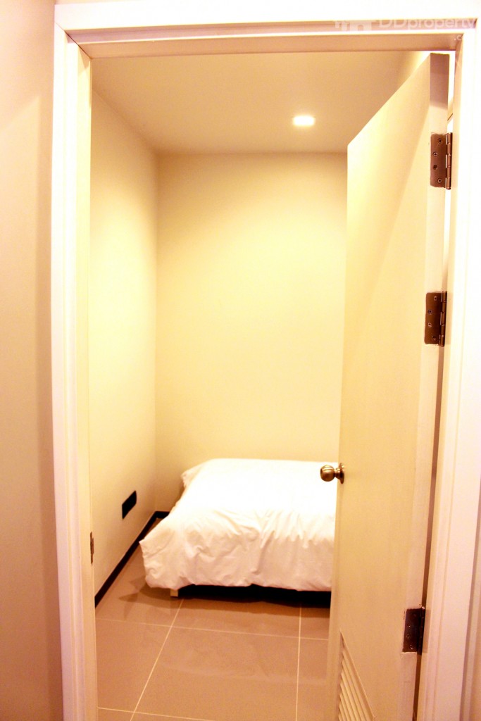 ห้องนอนแม่บ้านแยกส่วนกับตัวบ้าน