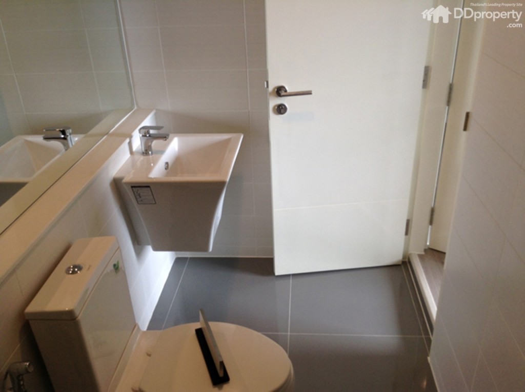 Baan Klang Muang Vibhavadi 64p100-051