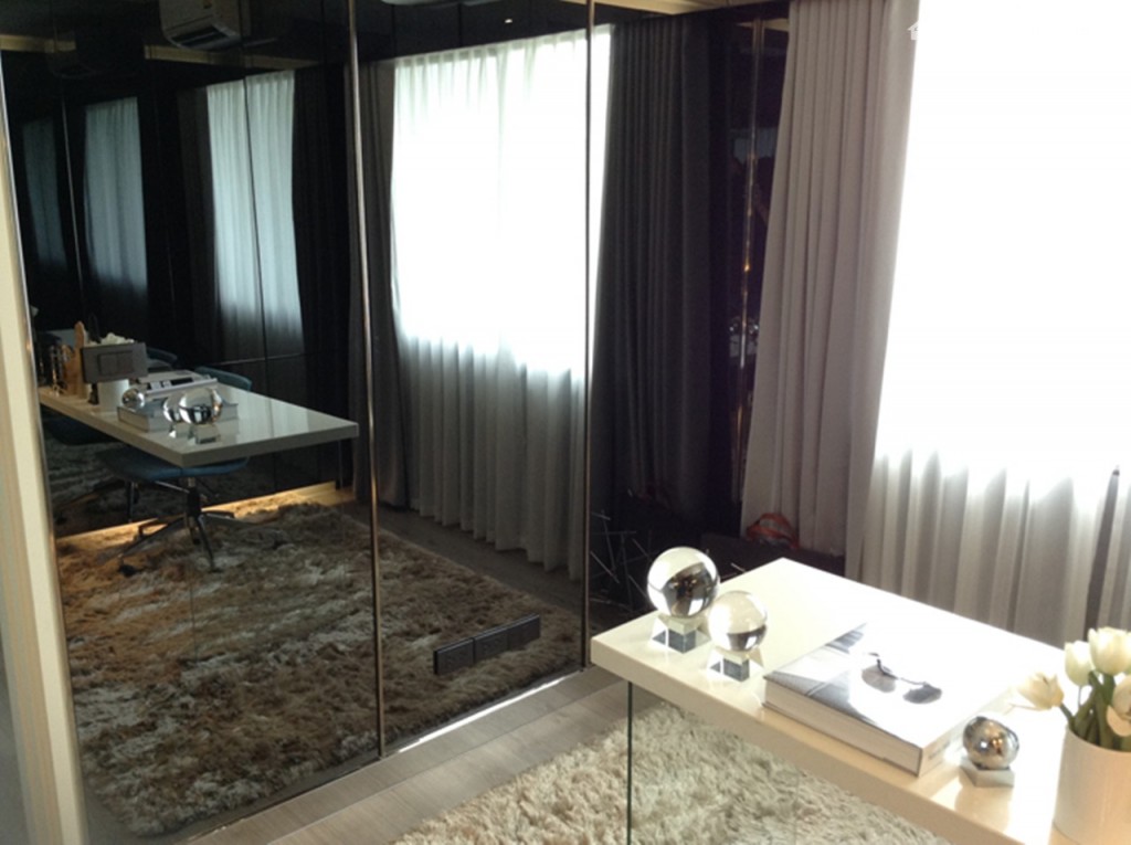 Baan Klang Muang Vibhavadi 64p107-058