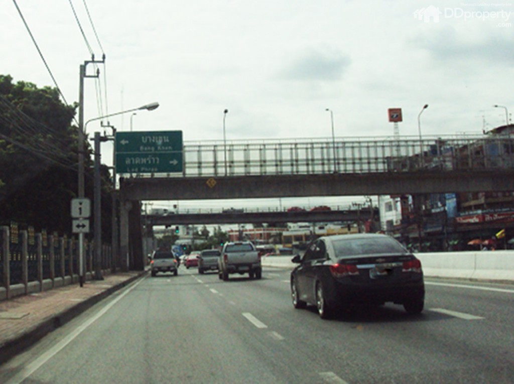 Baan Klang Muang Vibhavadi 64p11-016