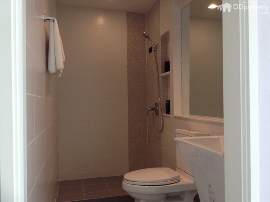 Baan Klang Muang Vibhavadi 64p114-064