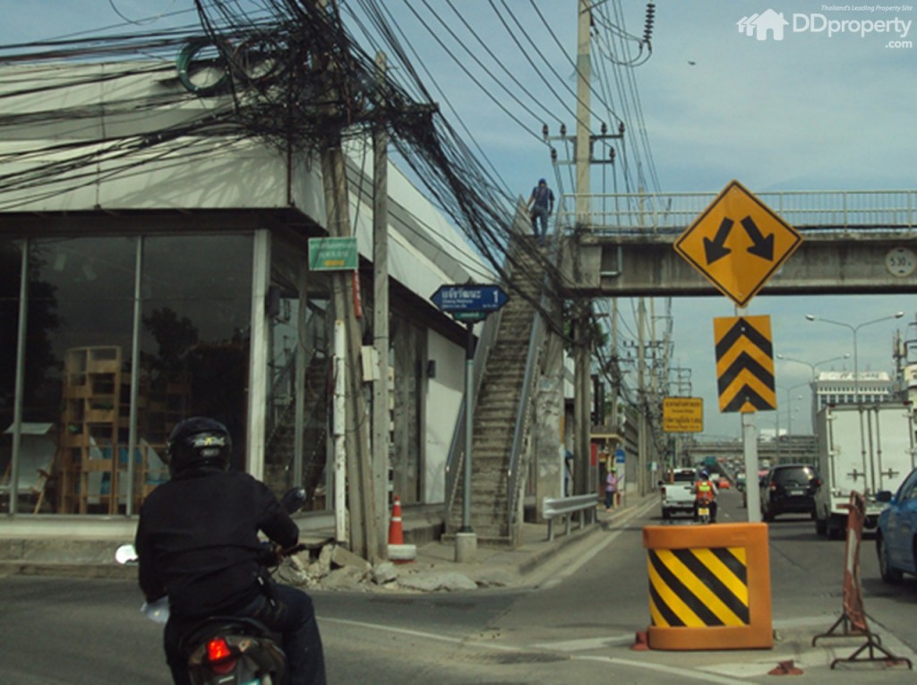 Baan Klang Muang Vibhavadi 64p19-024