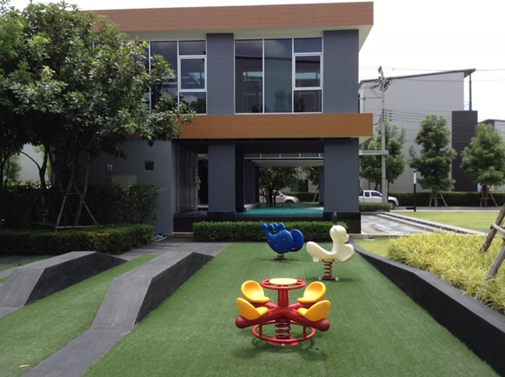 Baan Klang Muang Vibhavadi 64p43-040