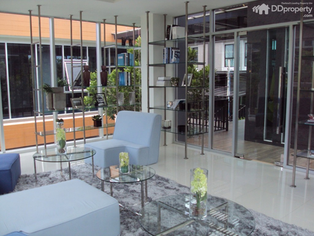 Baan Klang Muang Vibhavadi 64p46-003