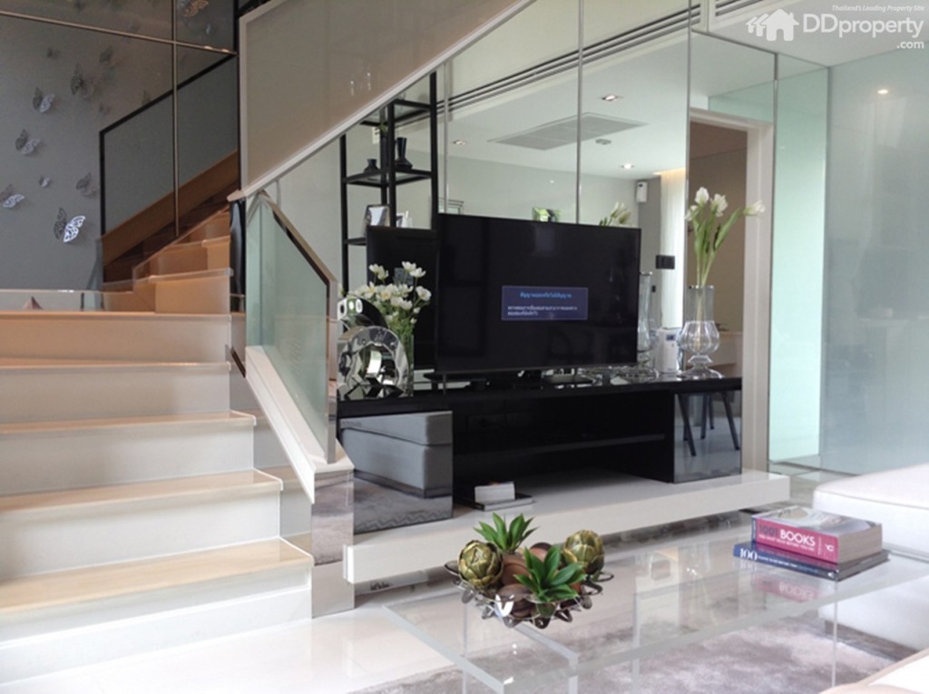 Baan Klang Muang Vibhavadi 64p61-011