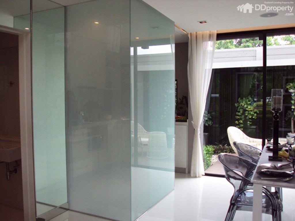 Baan Klang Muang Vibhavadi 64p64-014