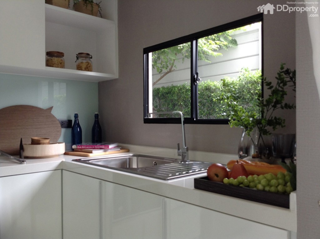 Baan Klang Muang Vibhavadi 64p67-017