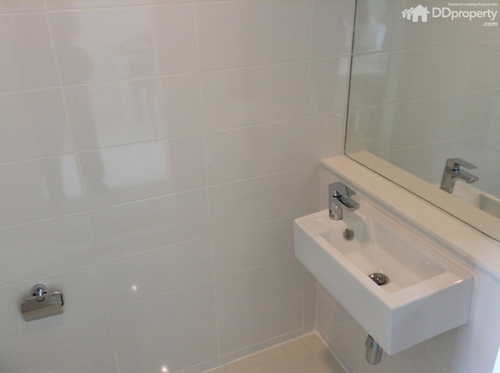 Baan Klang Muang Vibhavadi 64p68-018