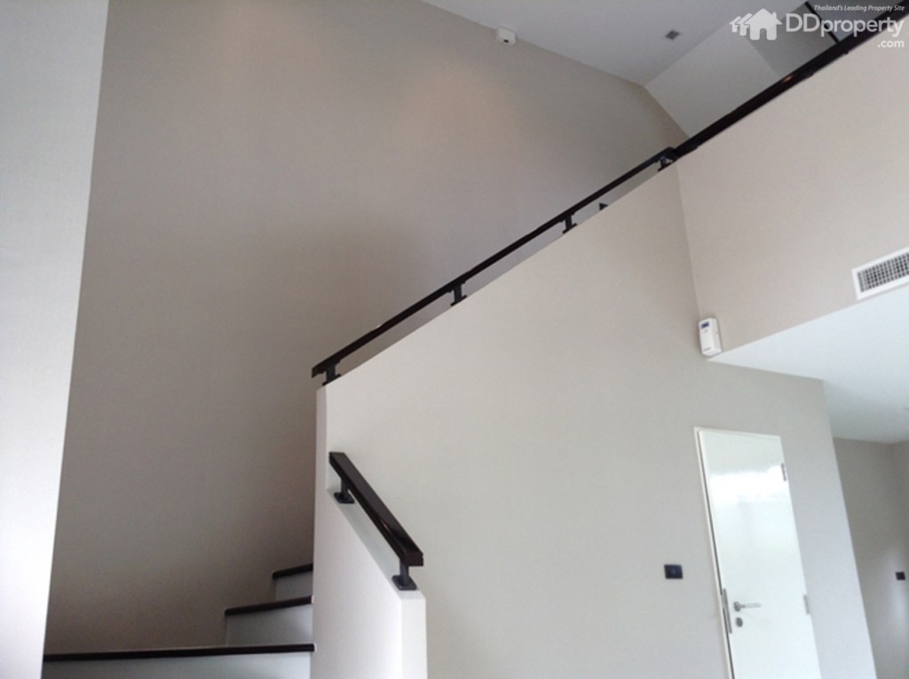 Baan Klang Muang Vibhavadi 64p71-022