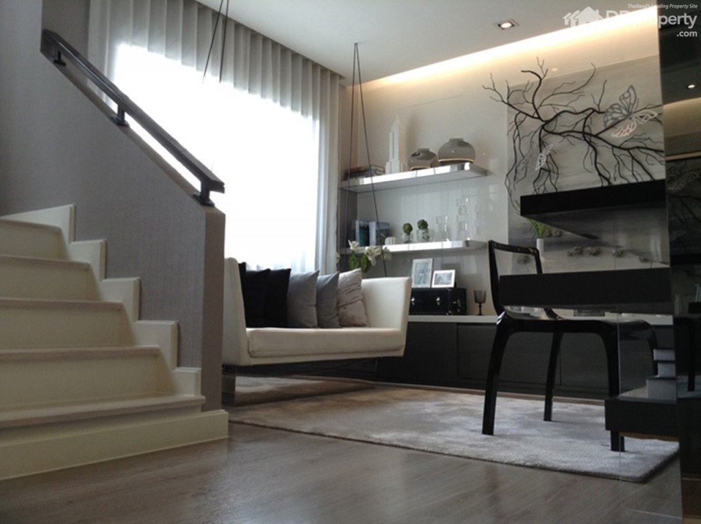 Baan Klang Muang Vibhavadi 64p79-030