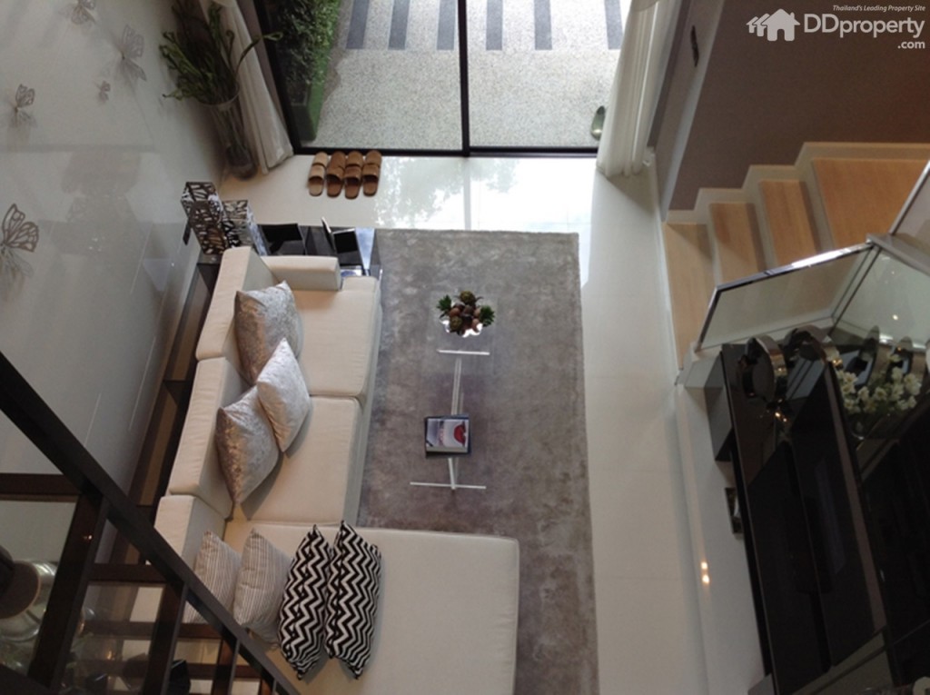 Baan Klang Muang Vibhavadi 64p81-032