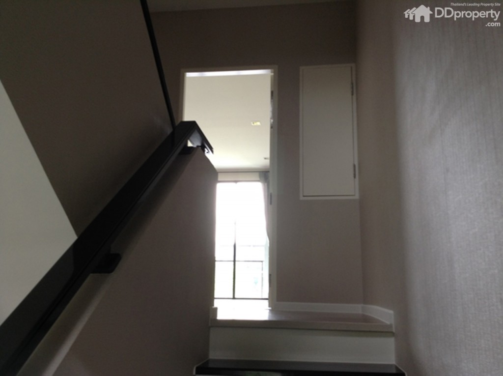 Baan Klang Muang Vibhavadi 64p83-034