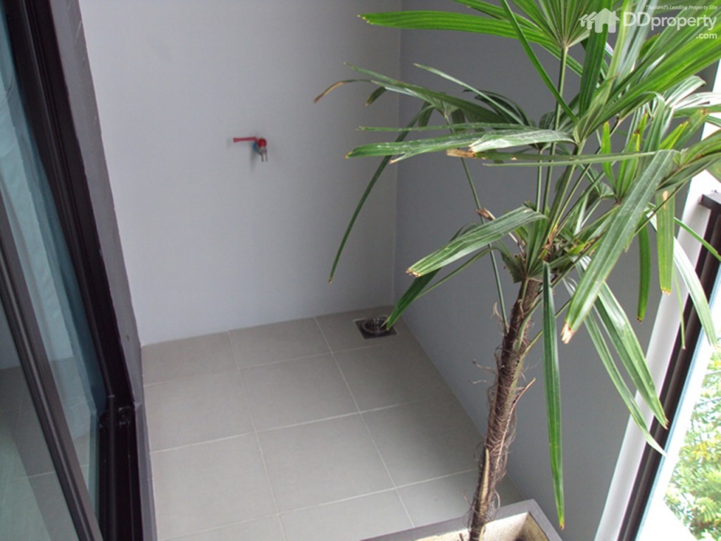 Baan Klang Muang Vibhavadi 64p96-047