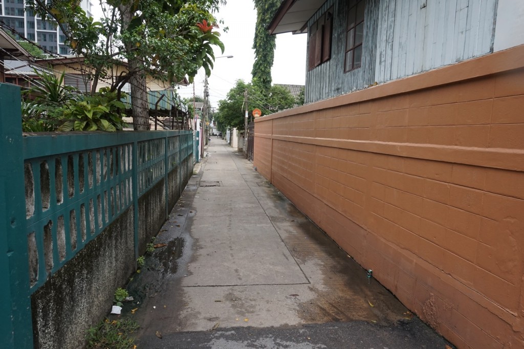 Ideo Mobi Charan Back View2-002