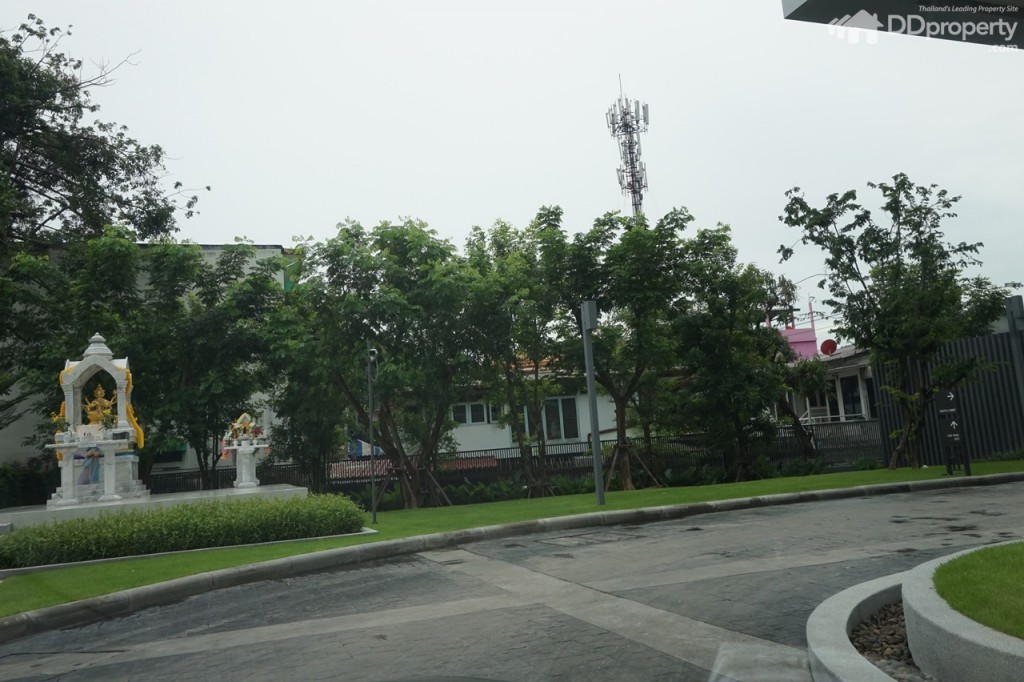 Ideo Mobi Charan Inside ViewDSC01063-001