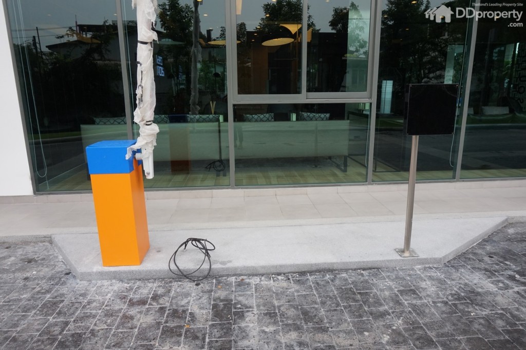 Ideo Mobi Charan Inside ViewDSC01147-021