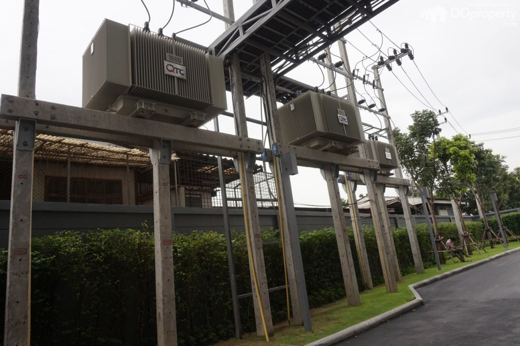 Ideo Mobi Charan Inside ViewDSC01151-023