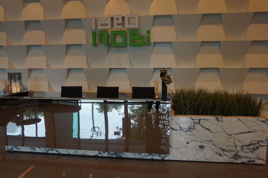 Ideo Mobi Charan Lobby NorthDSC01193-002