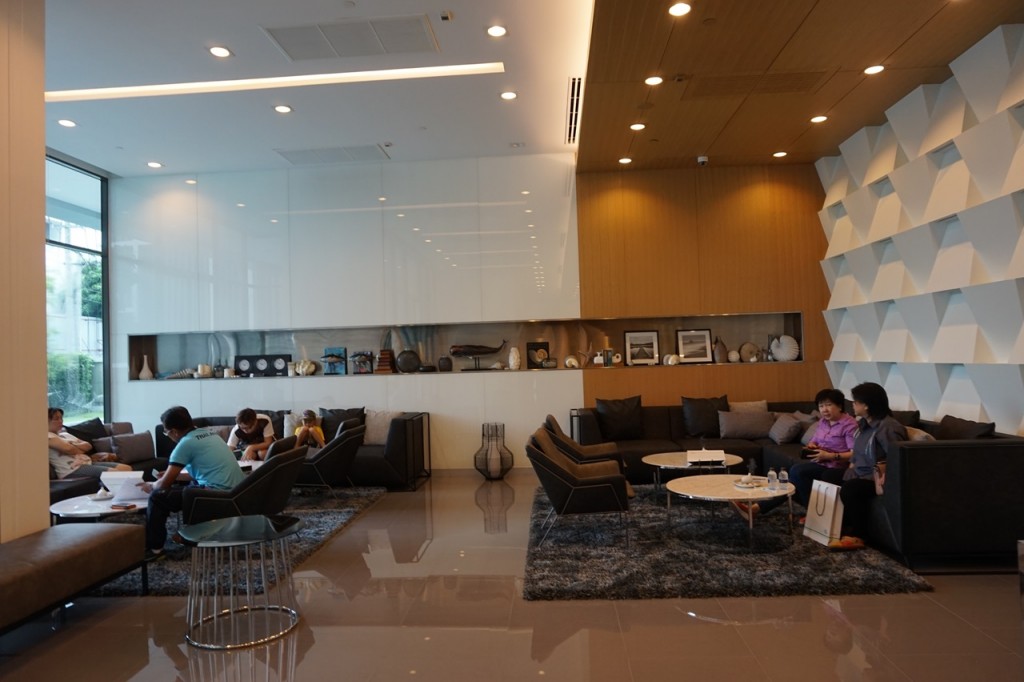 Ideo Mobi Charan Lobby NorthDSC01198-007