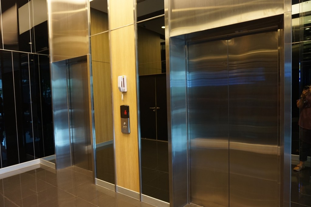 Ideo Mobi Charan Lobby SouthDSC01190-006