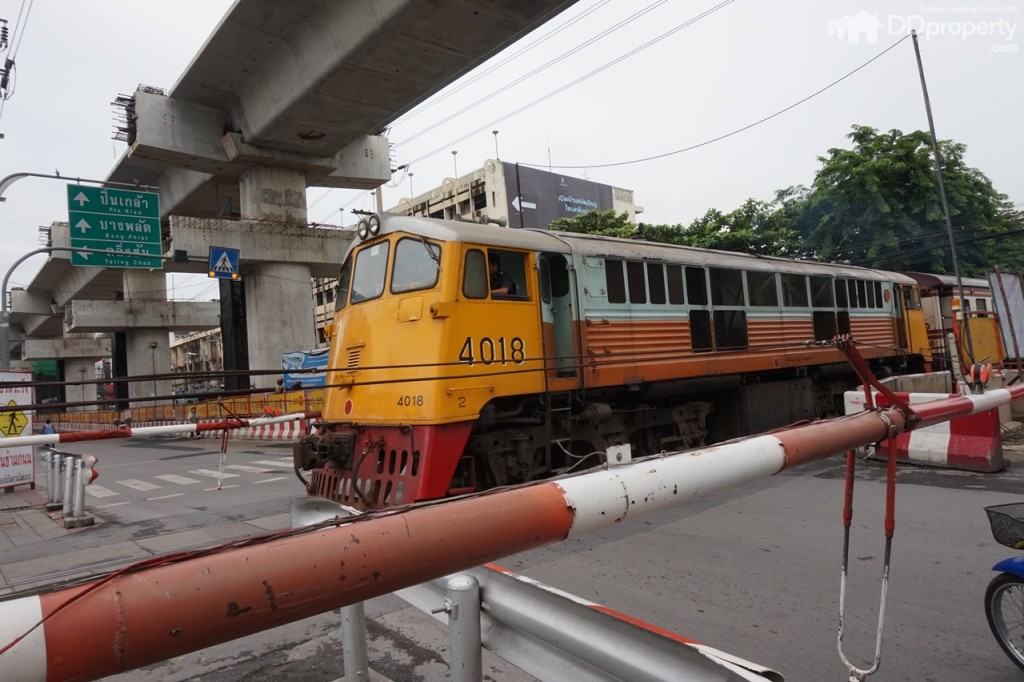 Ideo Mobi Charan Right ViewDSC01094-003