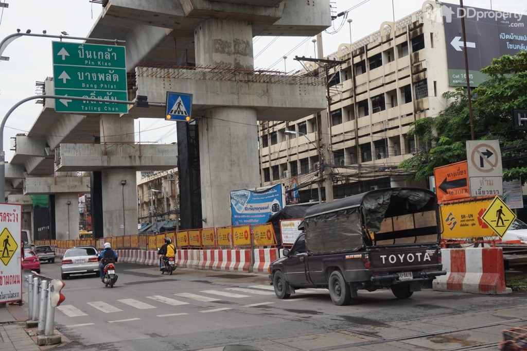 Ideo Mobi Charan Right ViewDSC01102-005