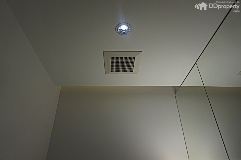 Issara CollectionIssara Collection 067-096